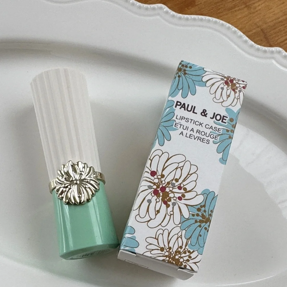 Paul & Joe handkerchief and Paul & Joe rouge, cat shaped lipstick treatment. - Picture 6 of 8